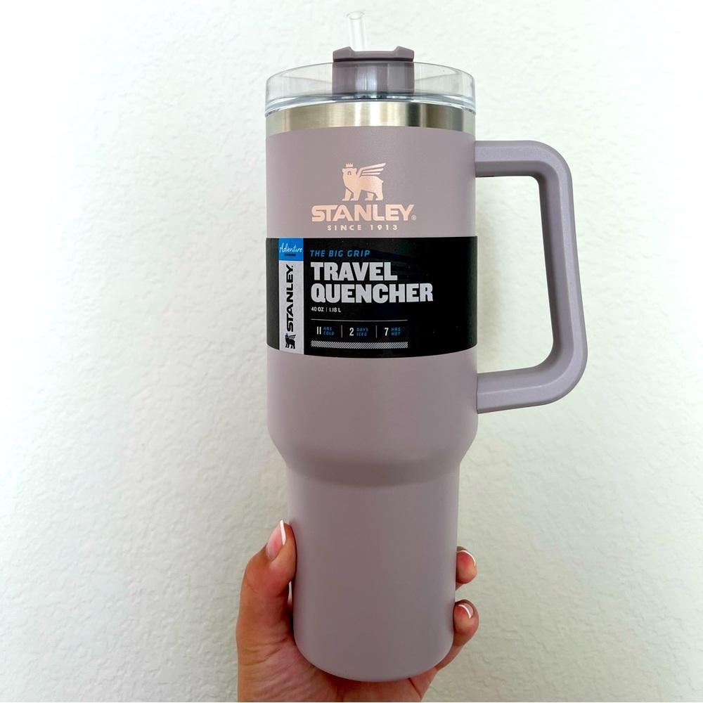 NWT Stanley Adventure Quencher Tumbler 40oz Abalone